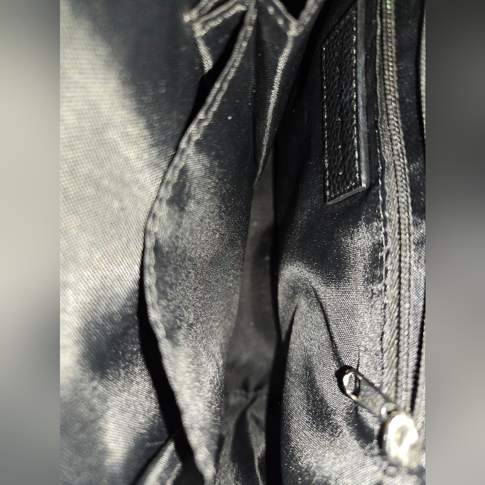 Tahari shoulder bag - Picture 15 of 16